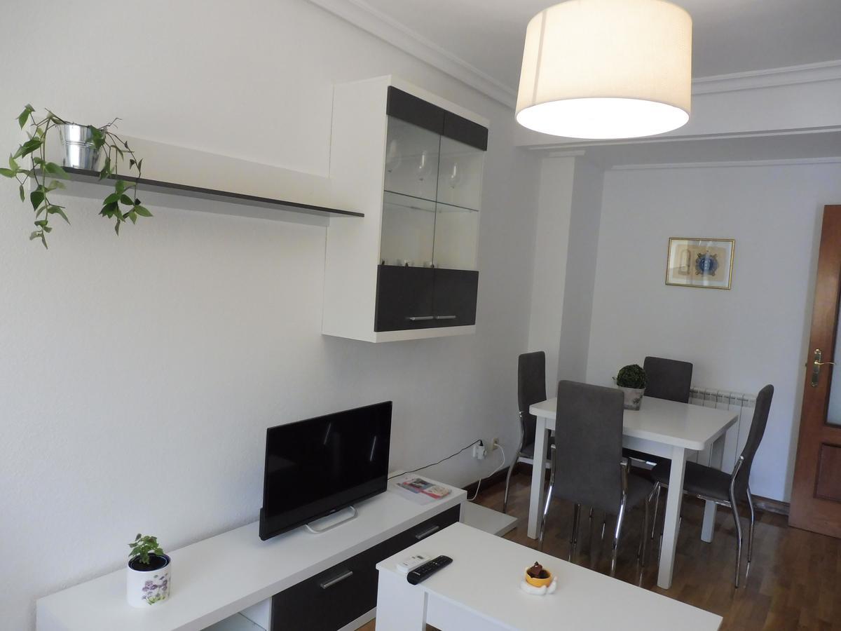 Apartamentos Anita Salamanca Buitenkant foto
